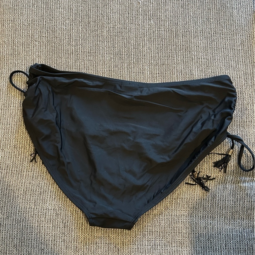 D09.22 Catalina Black Bikini Swim Bottoms Side Ties Sz L